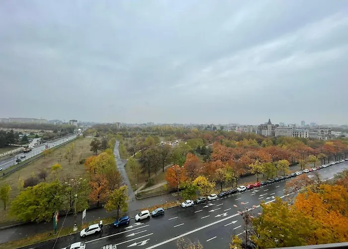 House Of Parliament Ultracentral Self Check In Apartman *