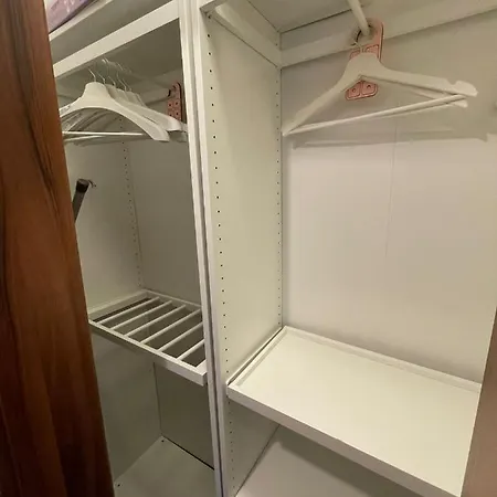 House Of Parliament Ultracentral Self Check In 布加勒斯特