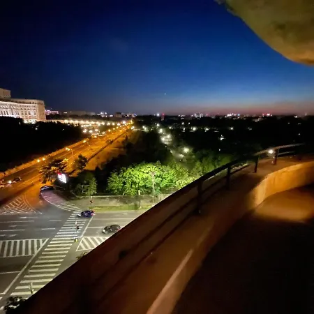 Апартаменты House Of Parliament Ultracentral Self Check In