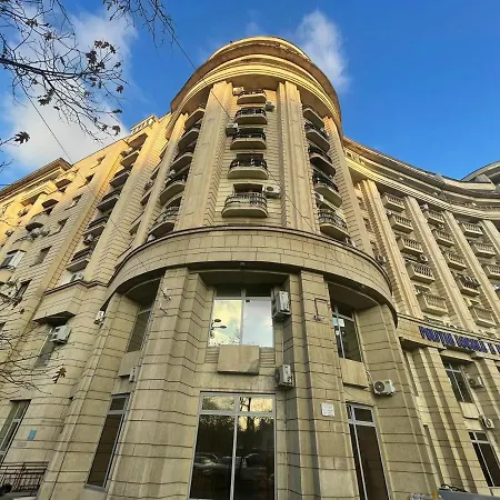 House Of Parliament Ultracentral Self Check In * 布加勒斯特